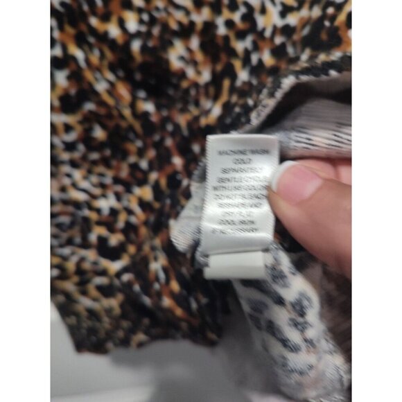 Cable And Gauge Size MediumCardigan Leopard Print Button Up Sweater animal print - Picture 11 of 13